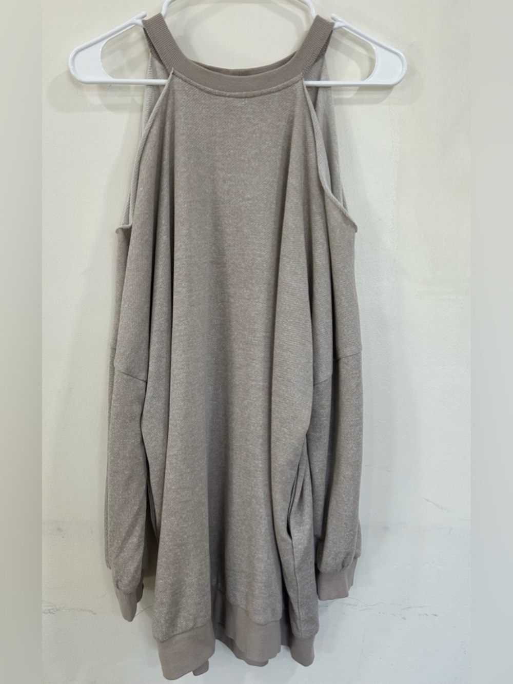Cold-Shoulder NWOT Sweatshirt Dress size M - Picture 3 of 5